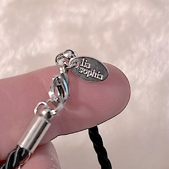 NWOT ♥️ LIA SOPHIA 15” RED & SILVER HEART PENDANT ON BLACK ROPE CHAIN NECKLACE - Picture 8 of 11